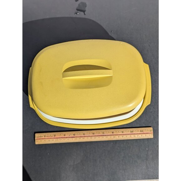 Vintage 1970's Tupperware complete Harvest Gold Steamer | Made in Canada - Picture 9 of 9